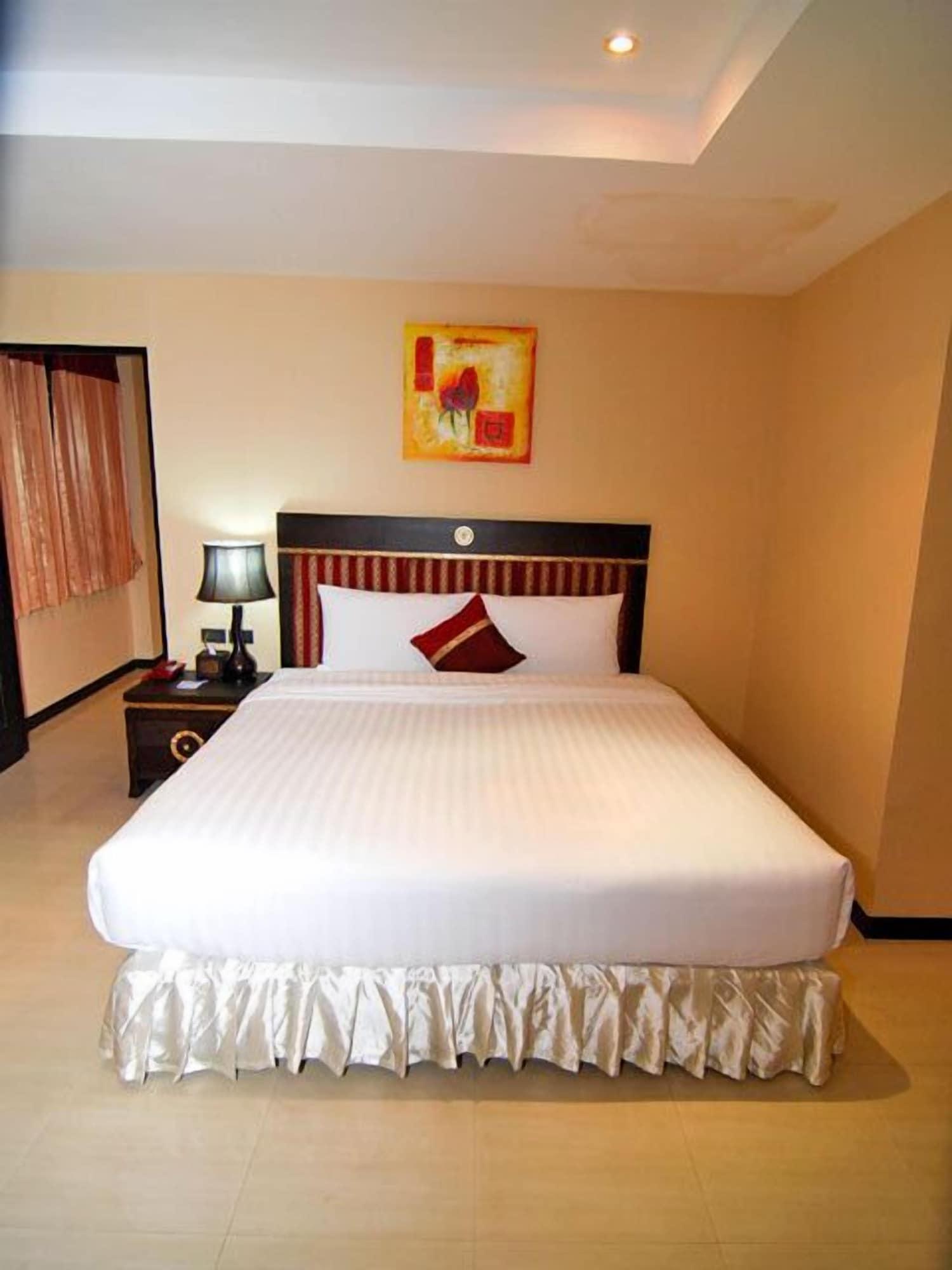 Lucky Palace Hotel Bangkok Kültér fotó